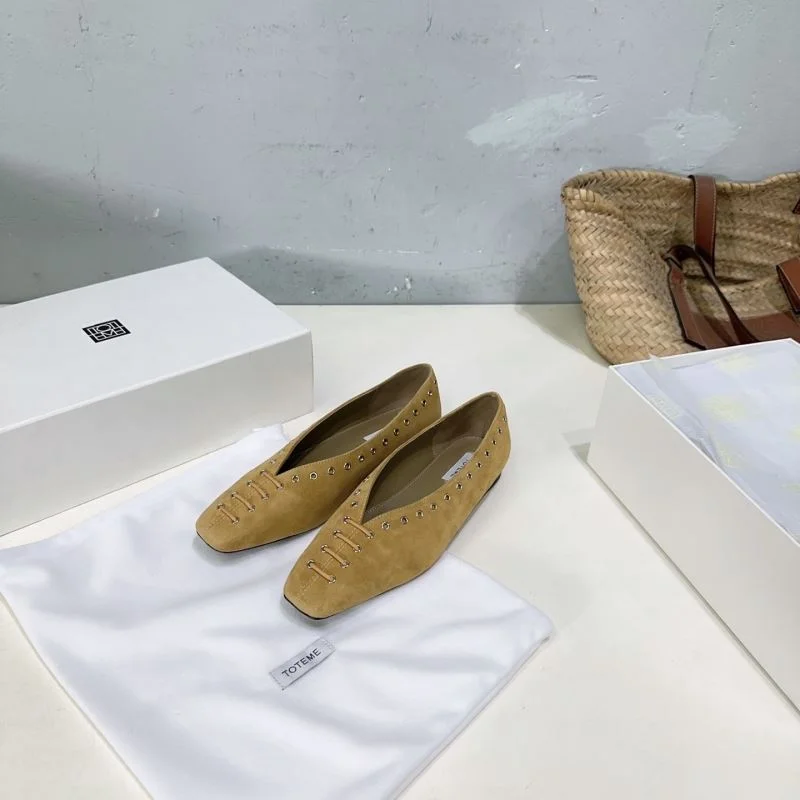Toteme Shoes Functional 8821