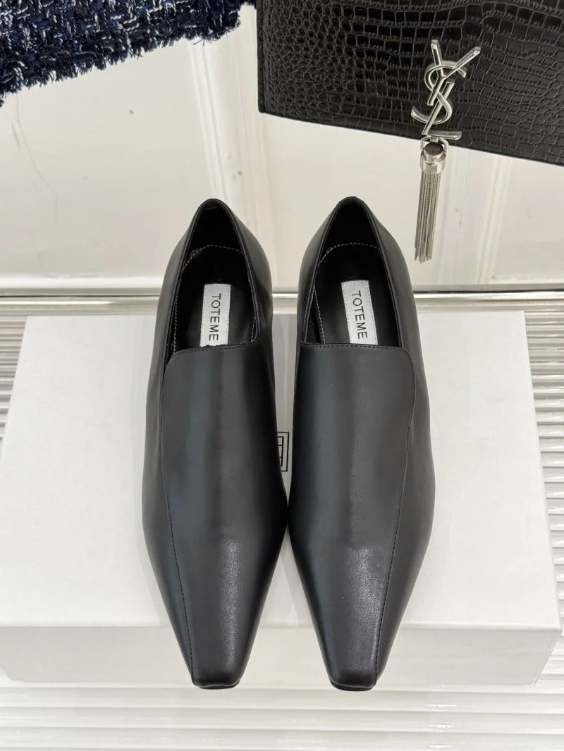 Toteme Shoes HighPerformance 15362