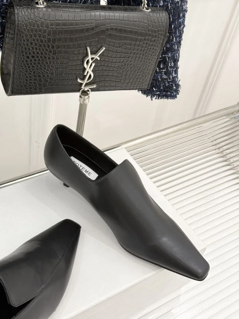 Toteme Shoes HighPerformance 15362