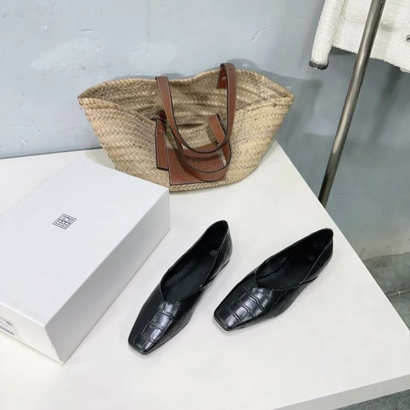 Supportive Toteme Shoes 15360