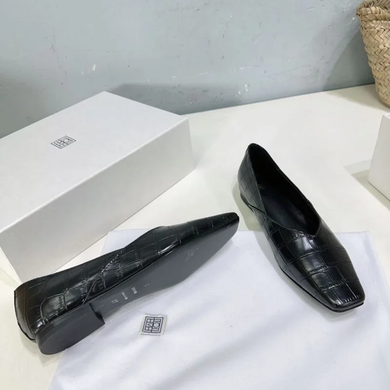 Supportive Toteme Shoes 15360