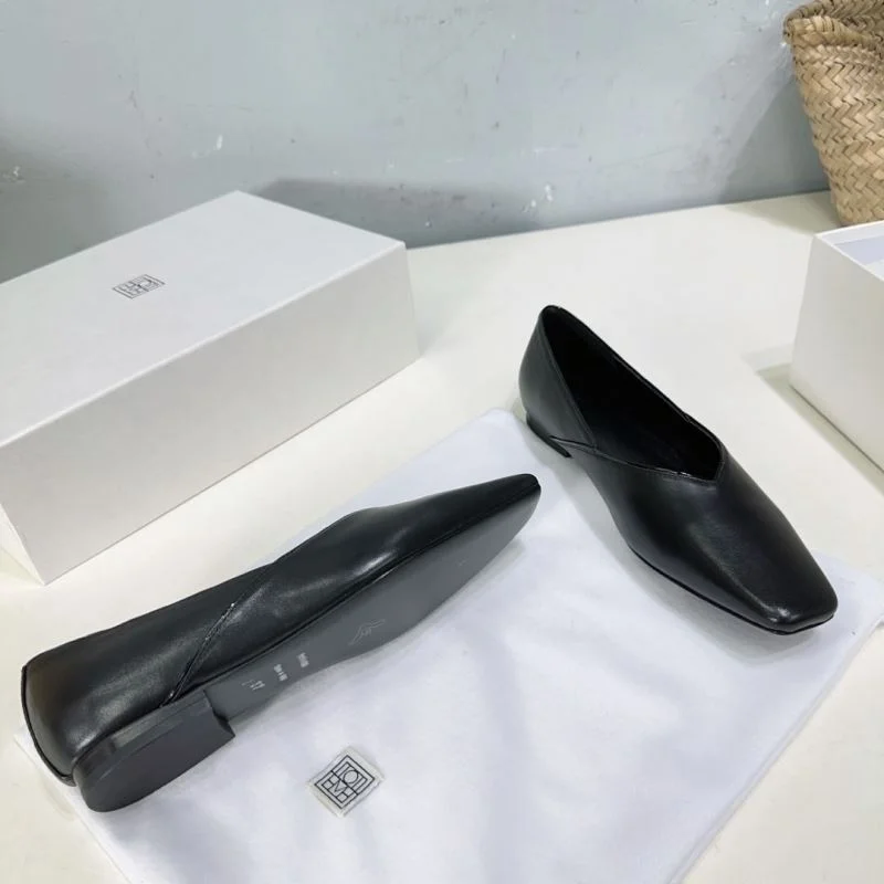 Toteme Shoes Youthful 15359
