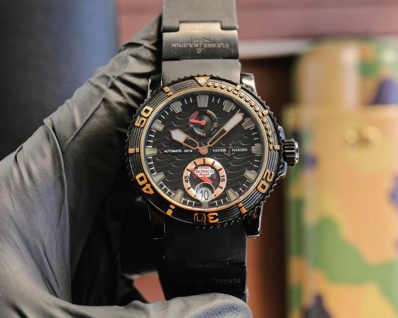 SmoothTexture ULYSSE NARDIN Watches 204216