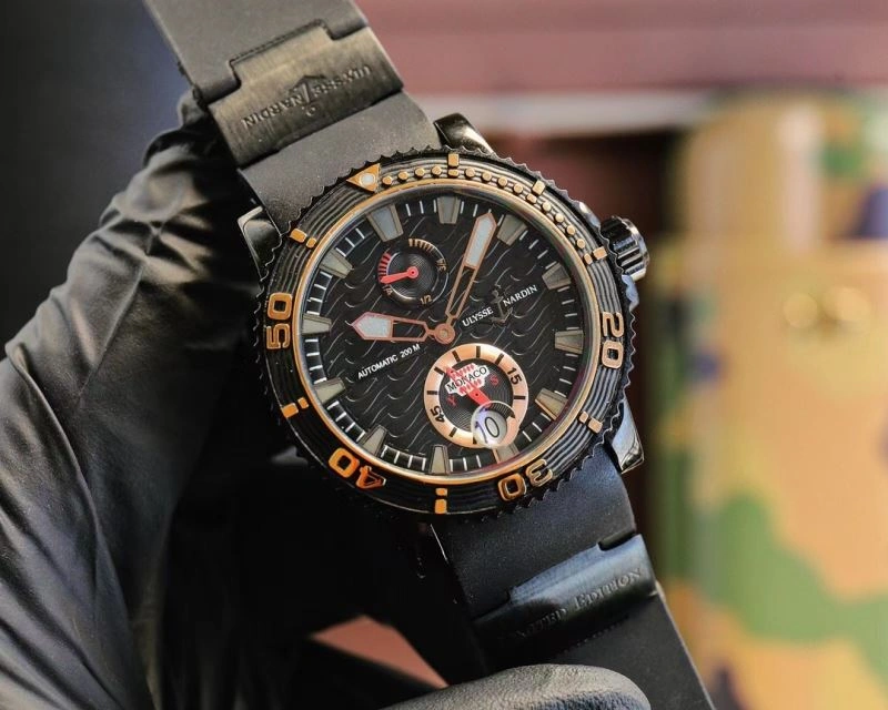 SmoothTexture ULYSSE NARDIN Watches 204216
