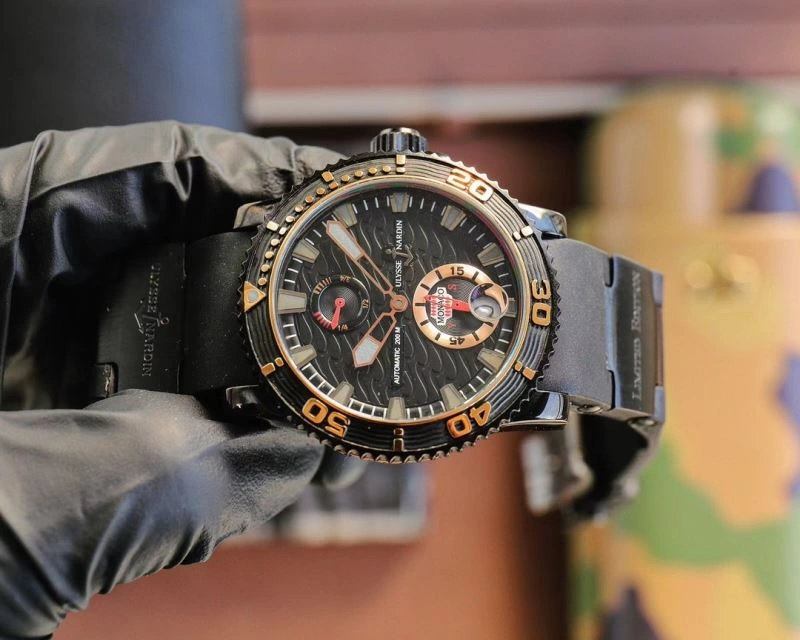 SmoothTexture ULYSSE NARDIN Watches 204216