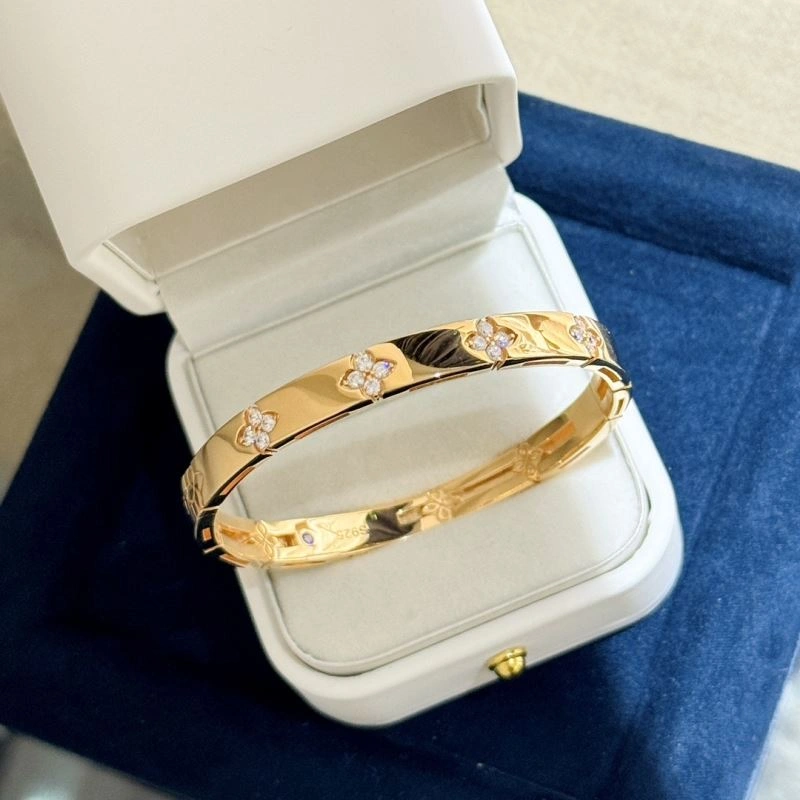 Unclassified Brand Bracelets Refined 213800
