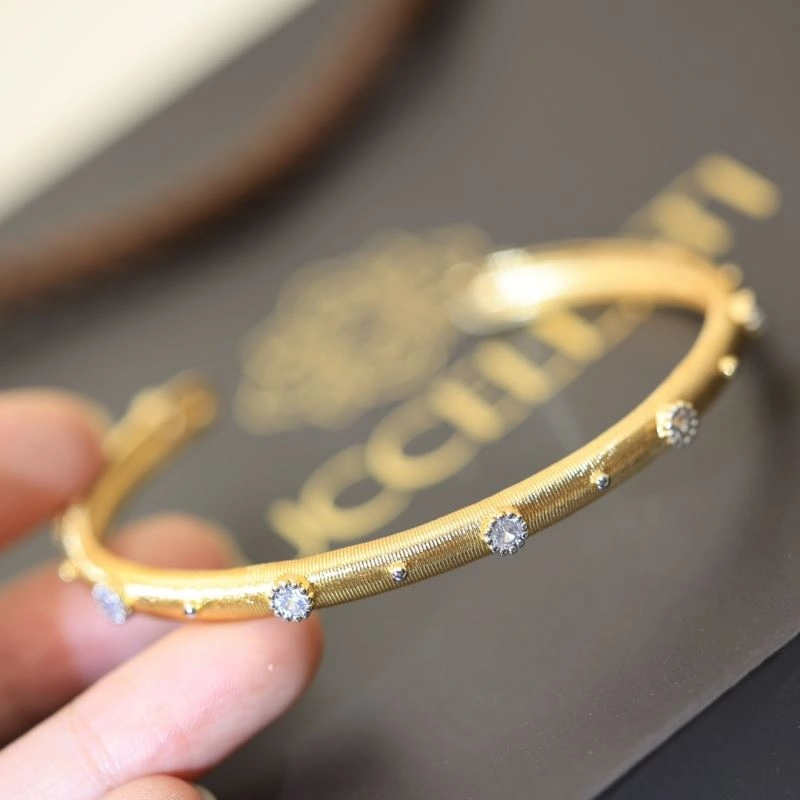 Compact Unclassified Brand Bracelets 213791