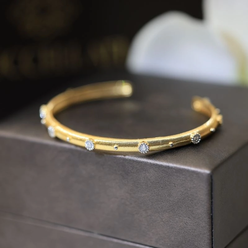 Compact Unclassified Brand Bracelets 213791