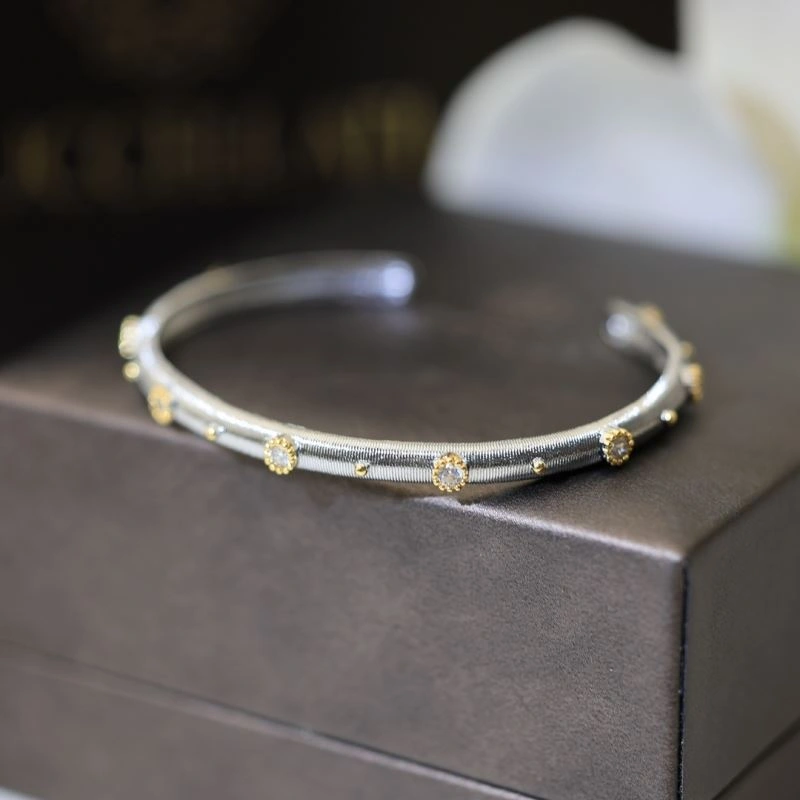 Compact Unclassified Brand Bracelets 213791