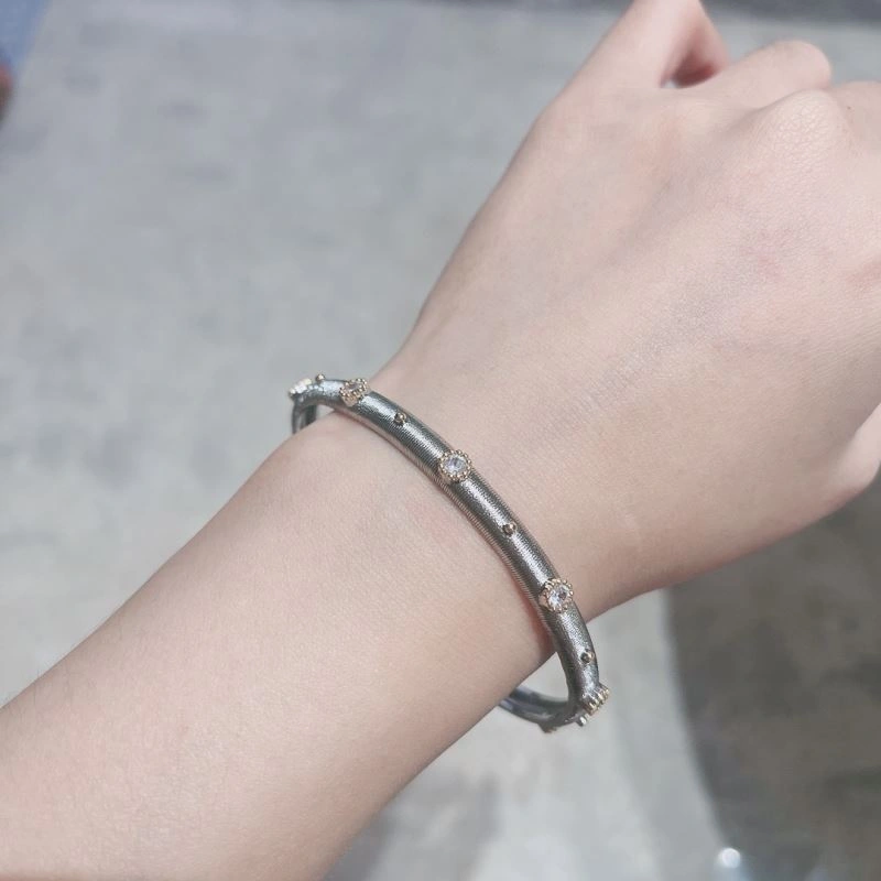Compact Unclassified Brand Bracelets 213791
