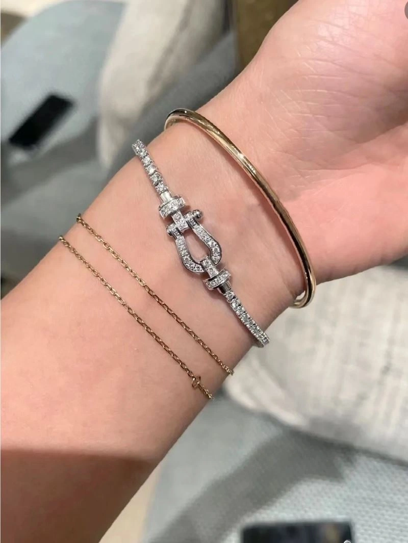 Chic Unclassified Brand Bracelets 213372