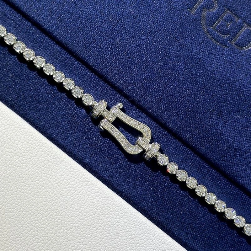Chic Unclassified Brand Bracelets 213372