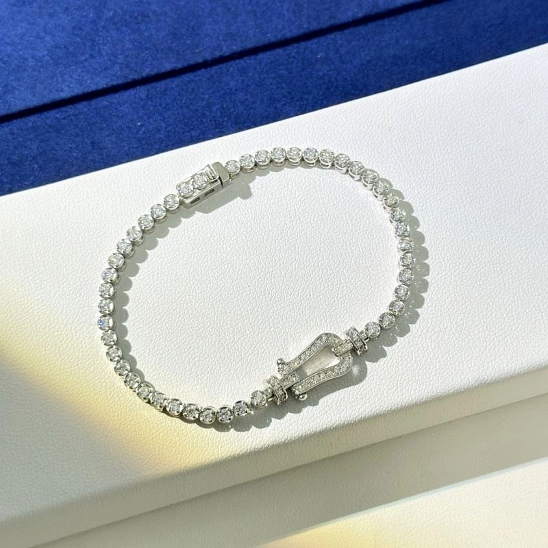 Chic Unclassified Brand Bracelets 213372