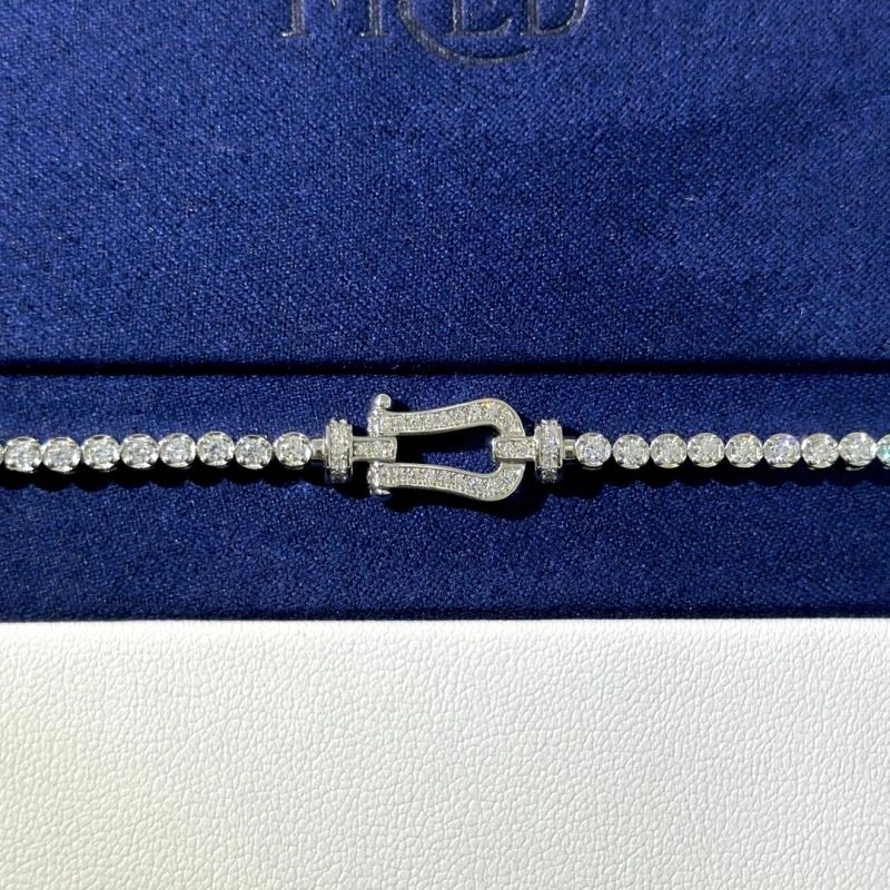 Chic Unclassified Brand Bracelets 213372