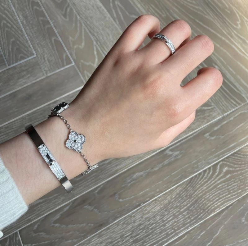 Refined Unclassified Brand Bracelets 213355