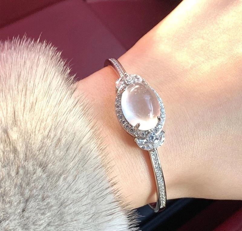 Youthful Unclassified Brand Bracelets 213353