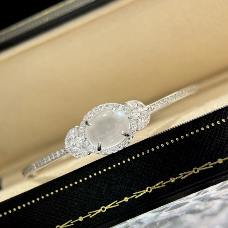 Youthful Unclassified Brand Bracelets 213353