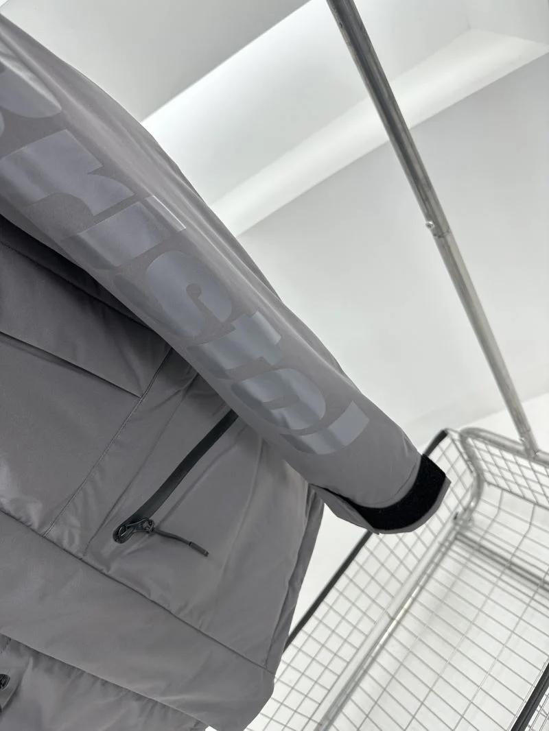 Snug Unclassified Brand Down Jackets 164662