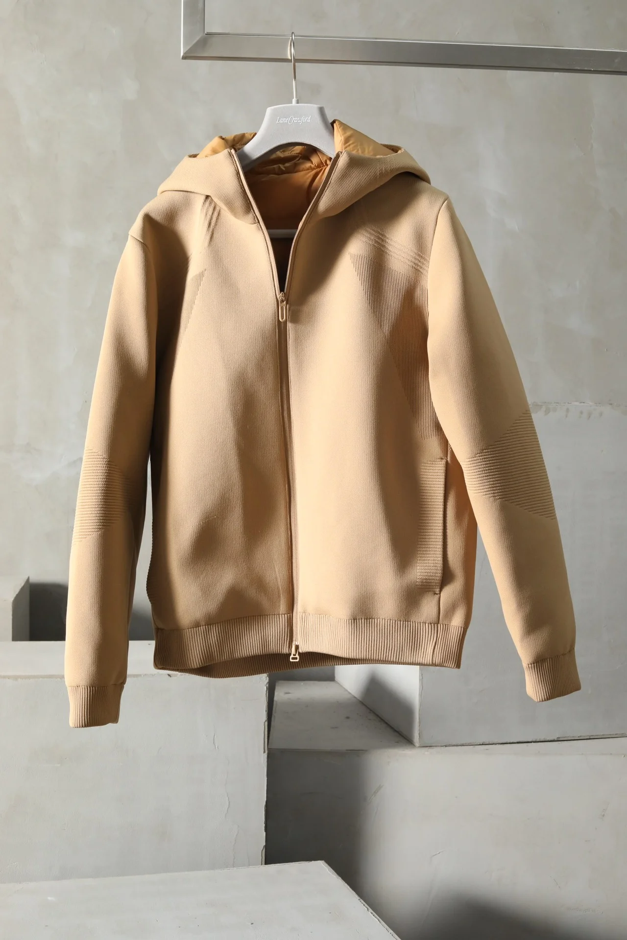 AllSeason Unclassified Brand Down Jackets 165067