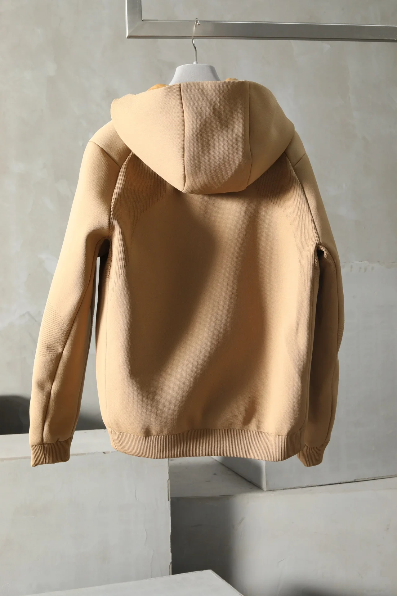 AllSeason Unclassified Brand Down Jackets 165067