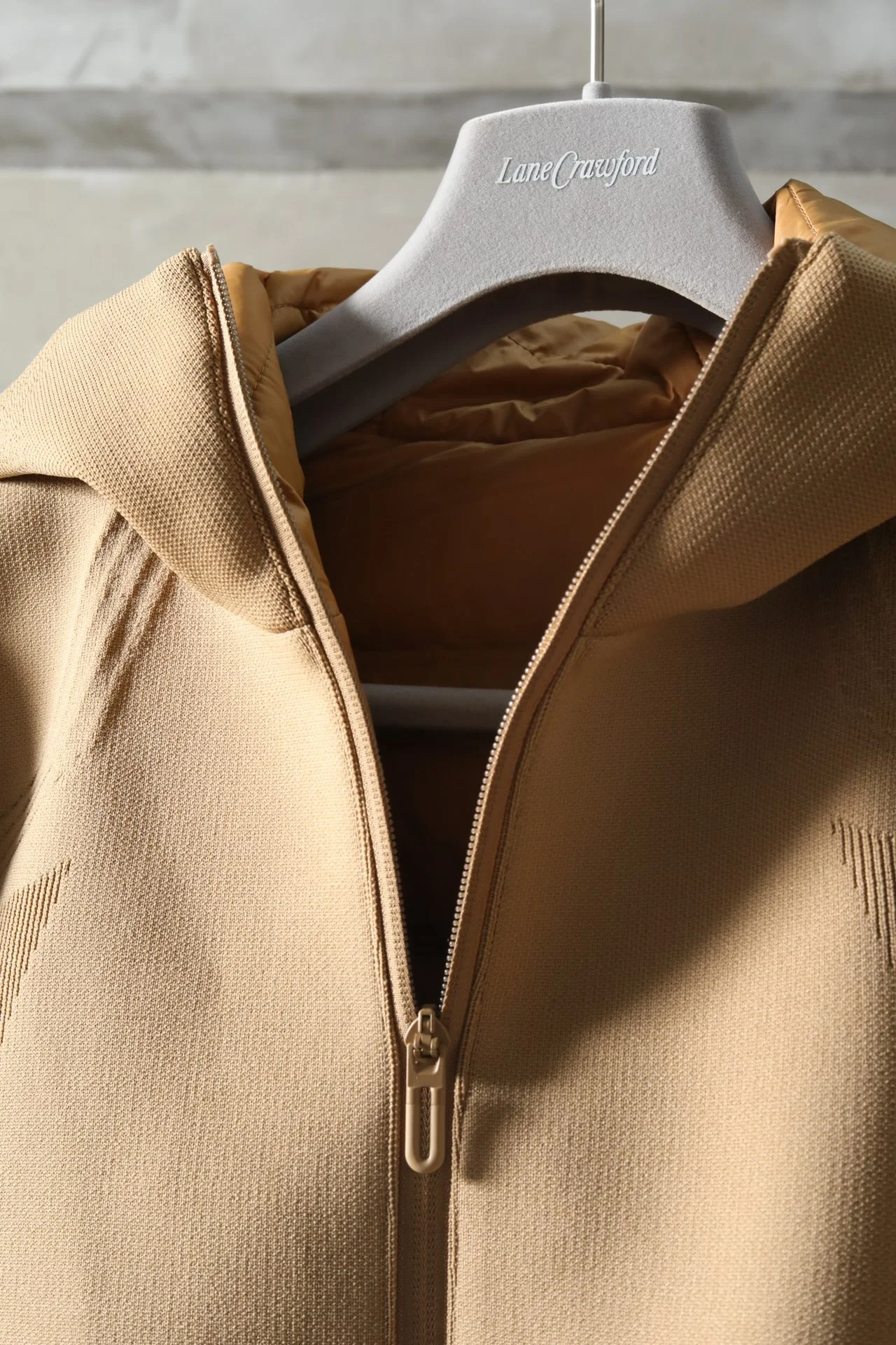 AllSeason Unclassified Brand Down Jackets 165067