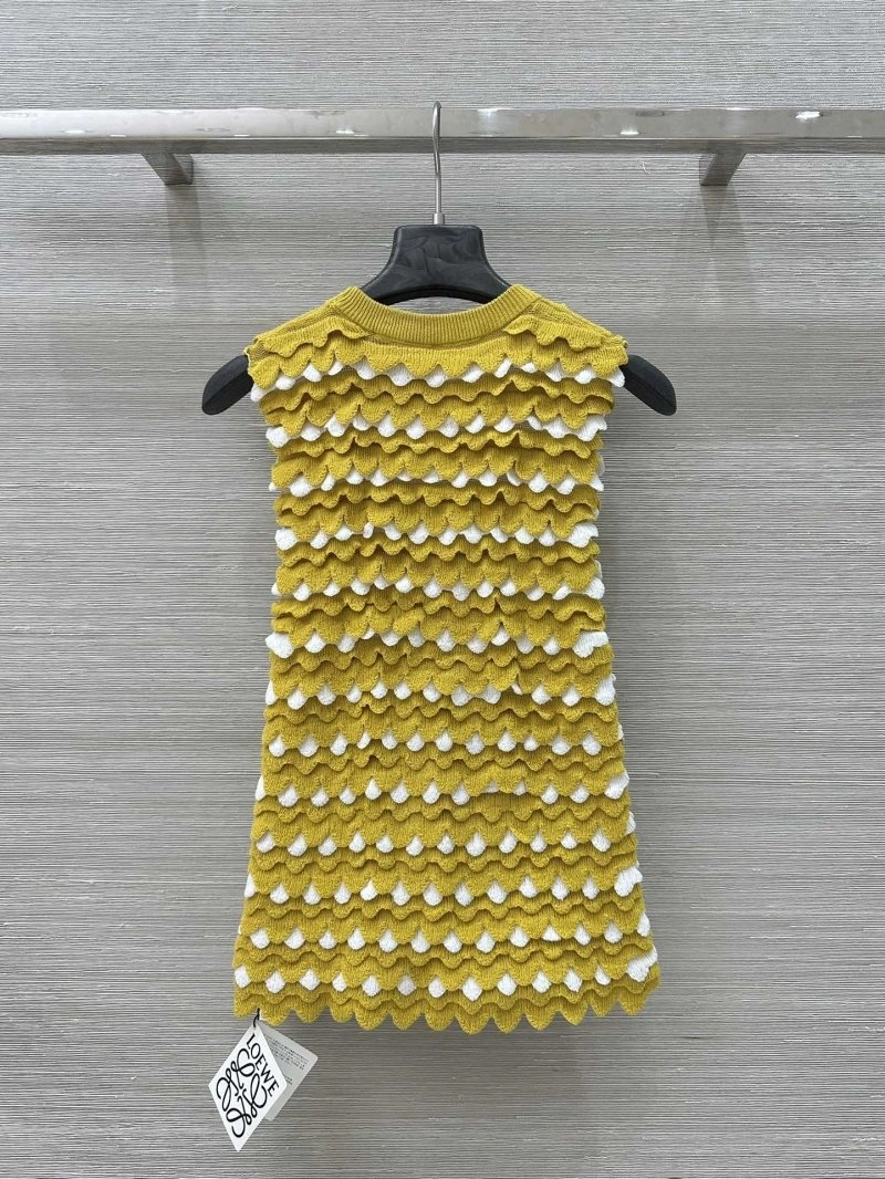 Fashionable Unclassified Brand Dress Suits 150611