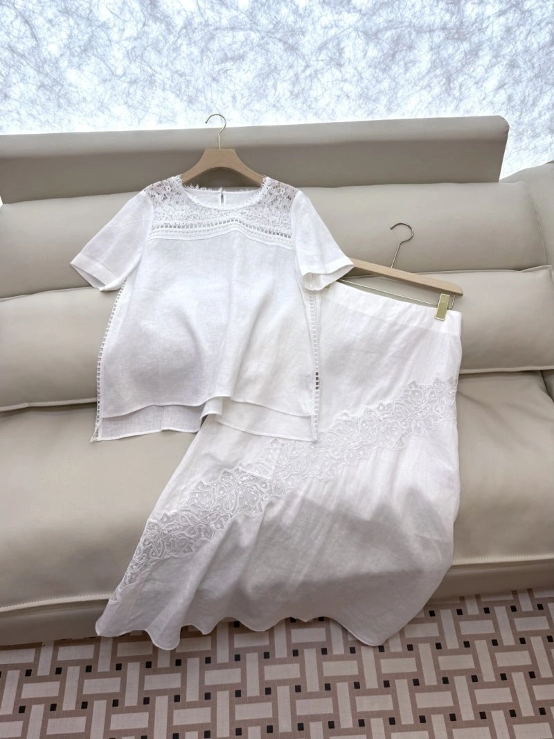 SoftTouch Unclassified Brand Dress Suits 147699