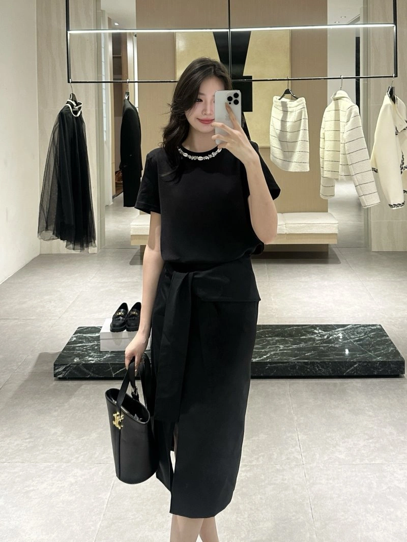 Resilient Unclassified Brand Dress Suits 153887
