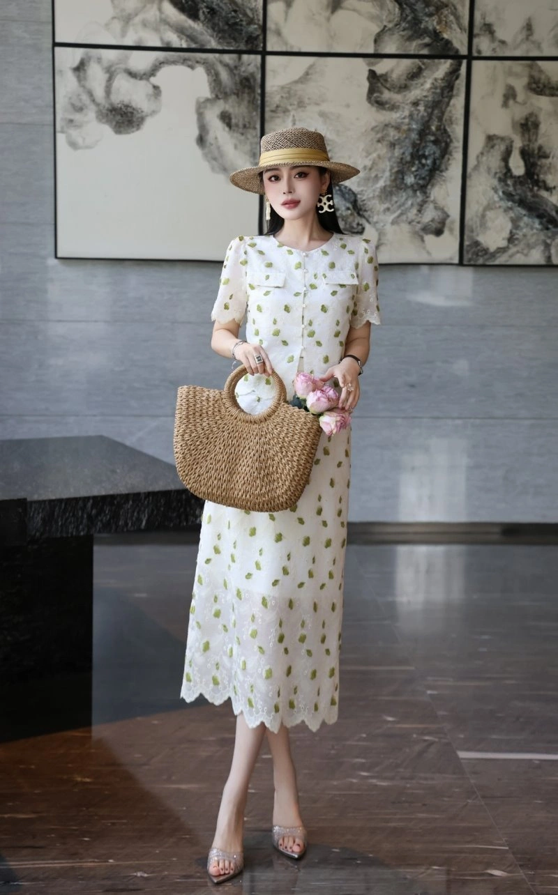 UrbanChic Unclassified Brand Dress Suits 152703