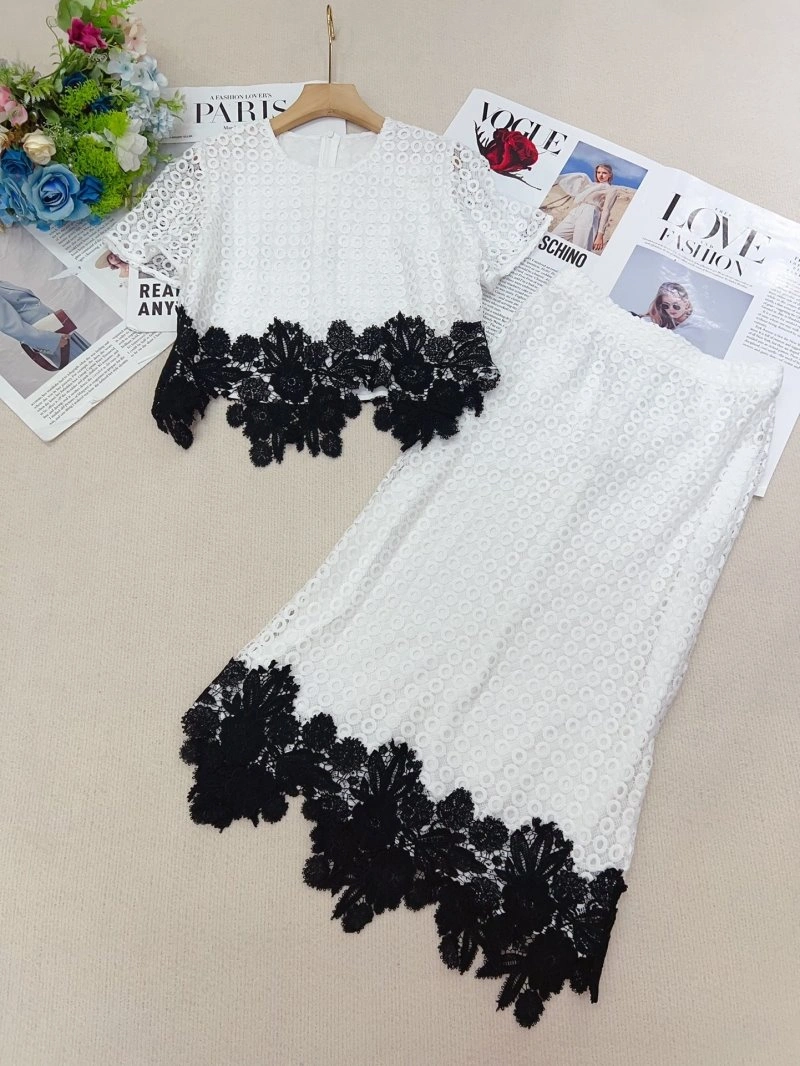 EyeCatching Unclassified Brand Dress Suits 152700