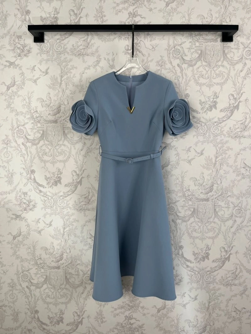 Vibrant Unclassified Brand Dress 152166