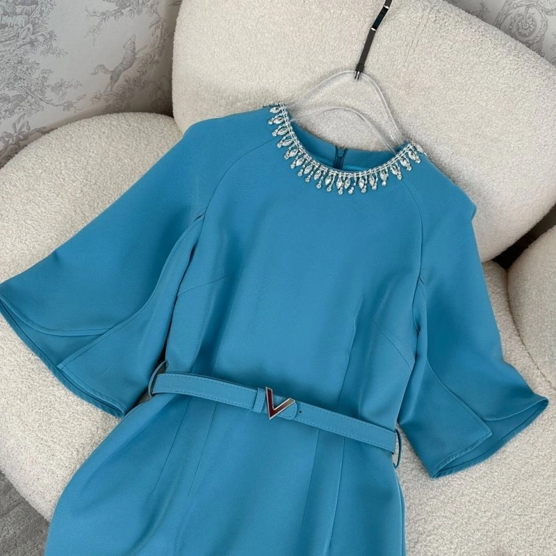 Bold Unclassified Brand Dress 152131