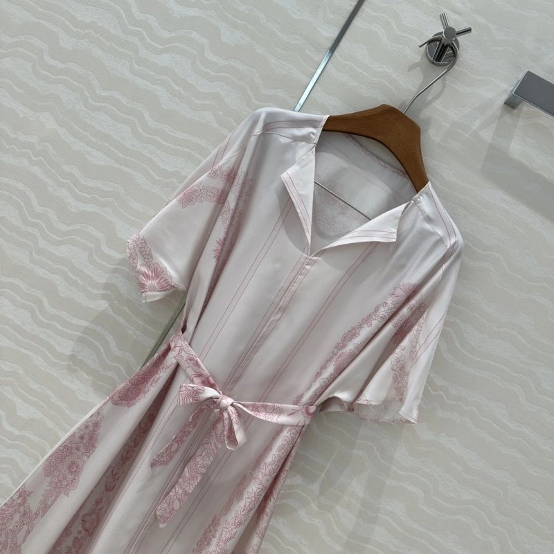 Compact Unclassified Brand Dress 152107