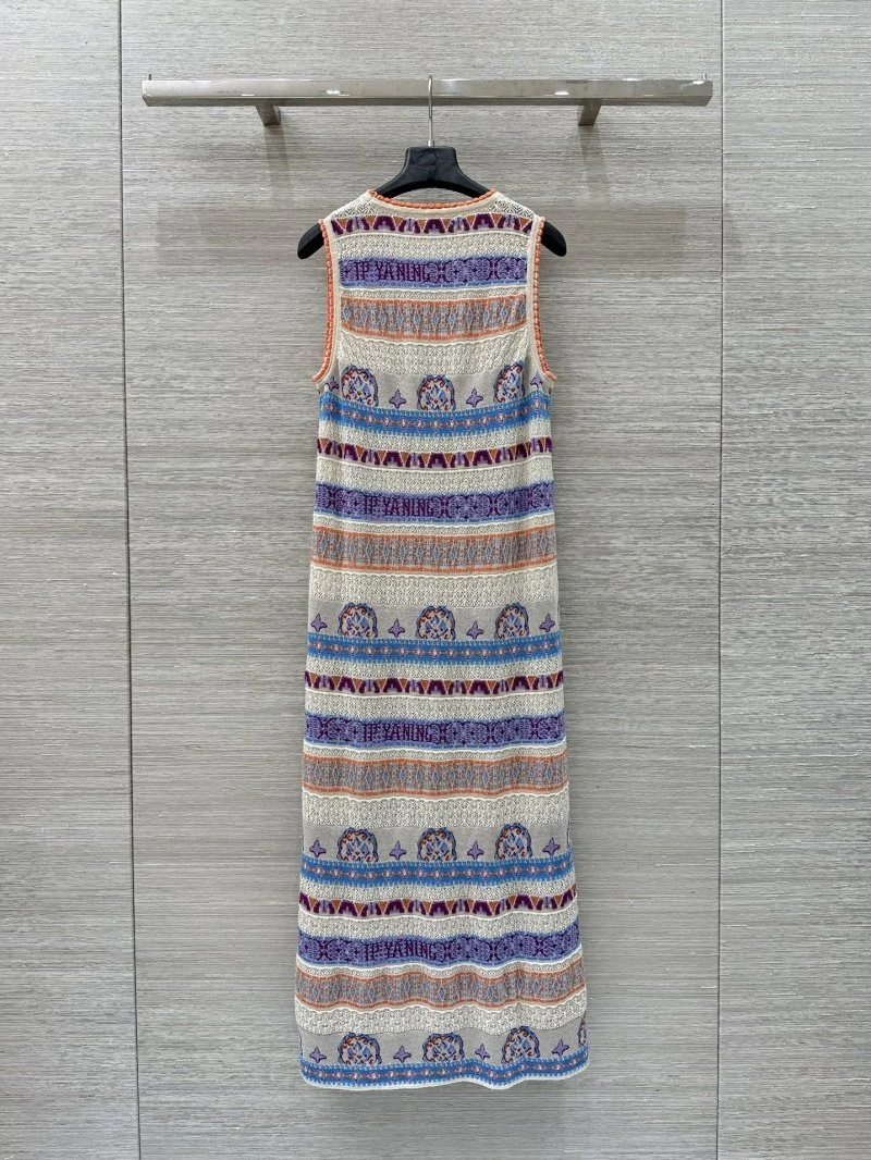 Versatile Unclassified Brand Dress 150837