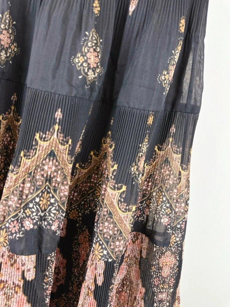 Bold Unclassified Brand Dress 150666