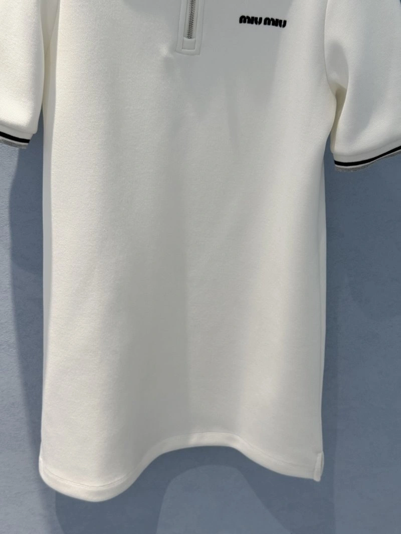 Lightweight Unclassified Brand Dress 150631