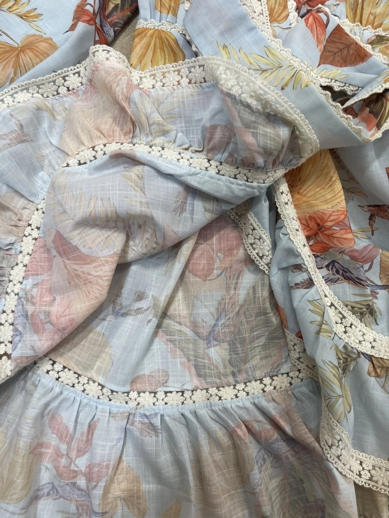 Attractive Unclassified Brand Dress 155830