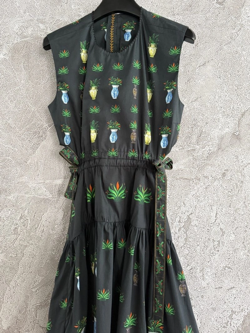 EyeCatching Unclassified Brand Dress 155820