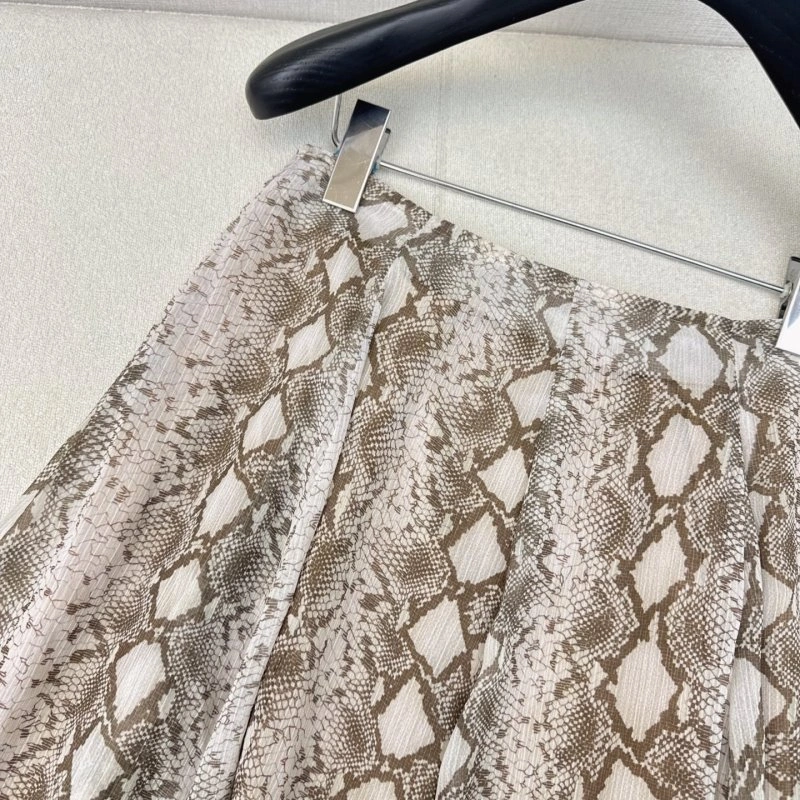 Lightweight Unclassified Brand Dress 155826