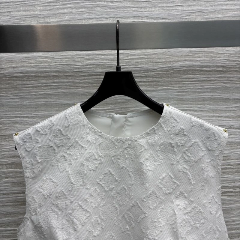 Unclassified Brand Dress WrinkleFree 155737