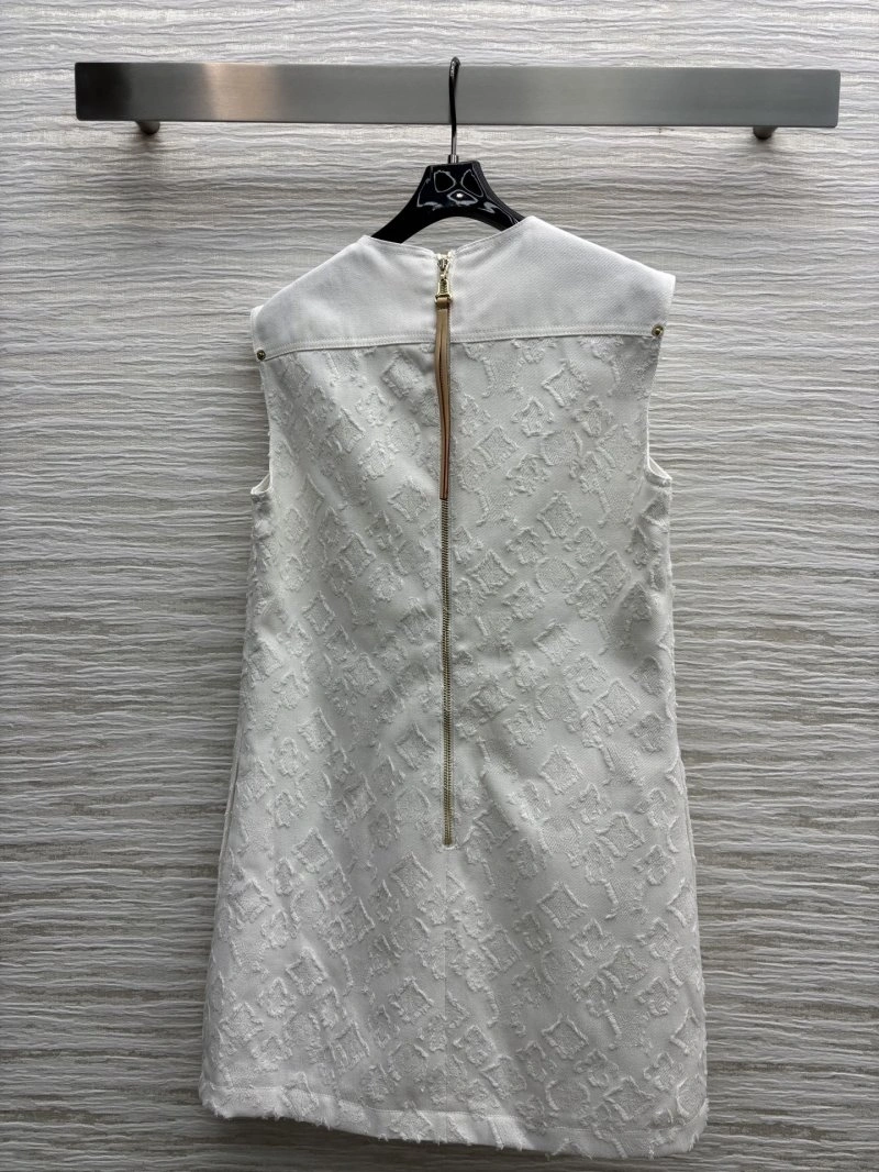 Unclassified Brand Dress WrinkleFree 155737