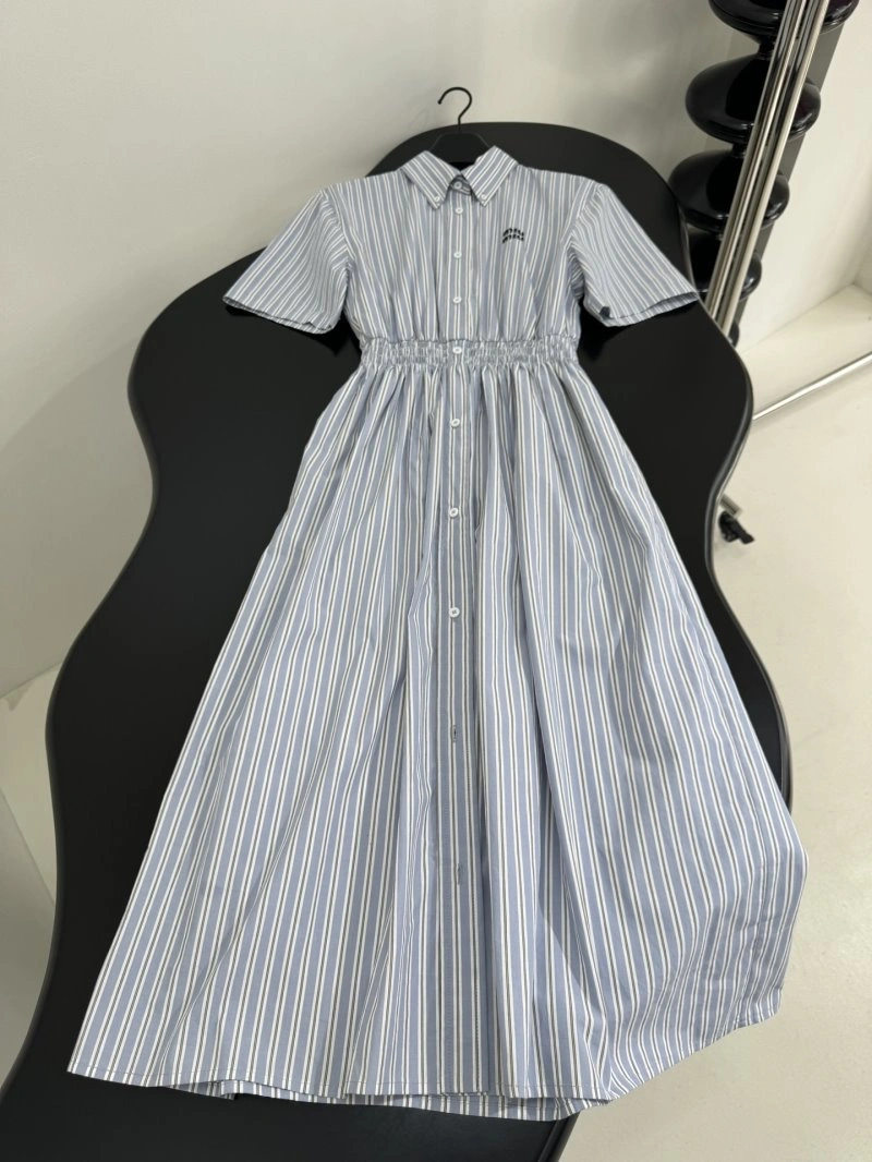 Unclassified Brand Dress SmoothTexture 155700