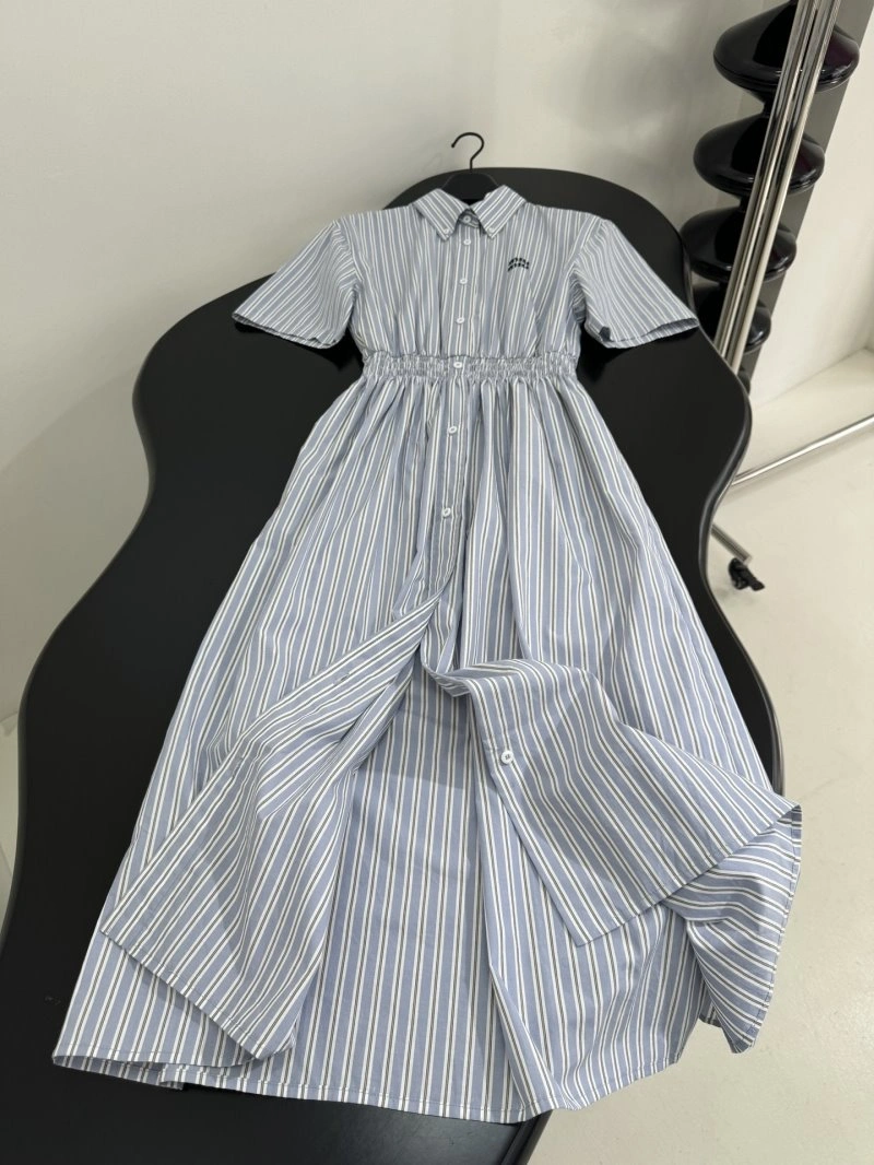 Unclassified Brand Dress SmoothTexture 155700