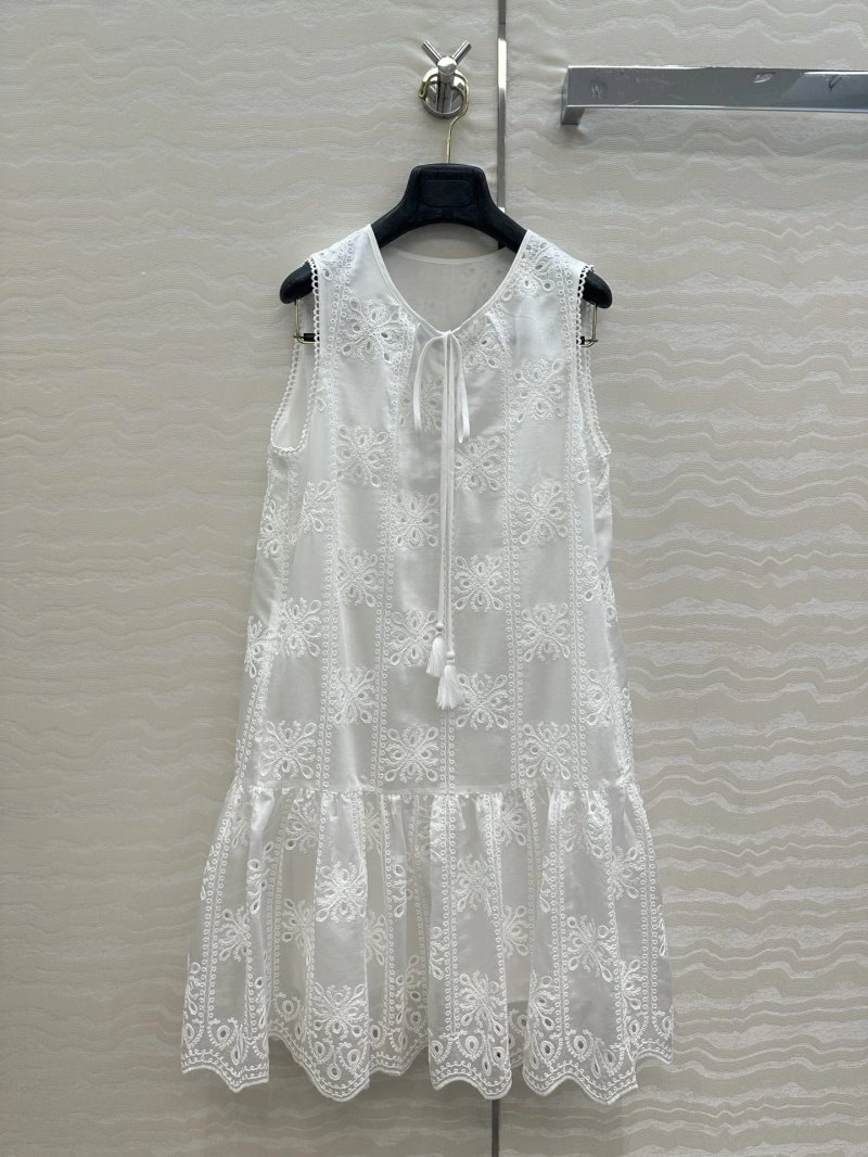 Tailored Unclassified Brand Dress 155734