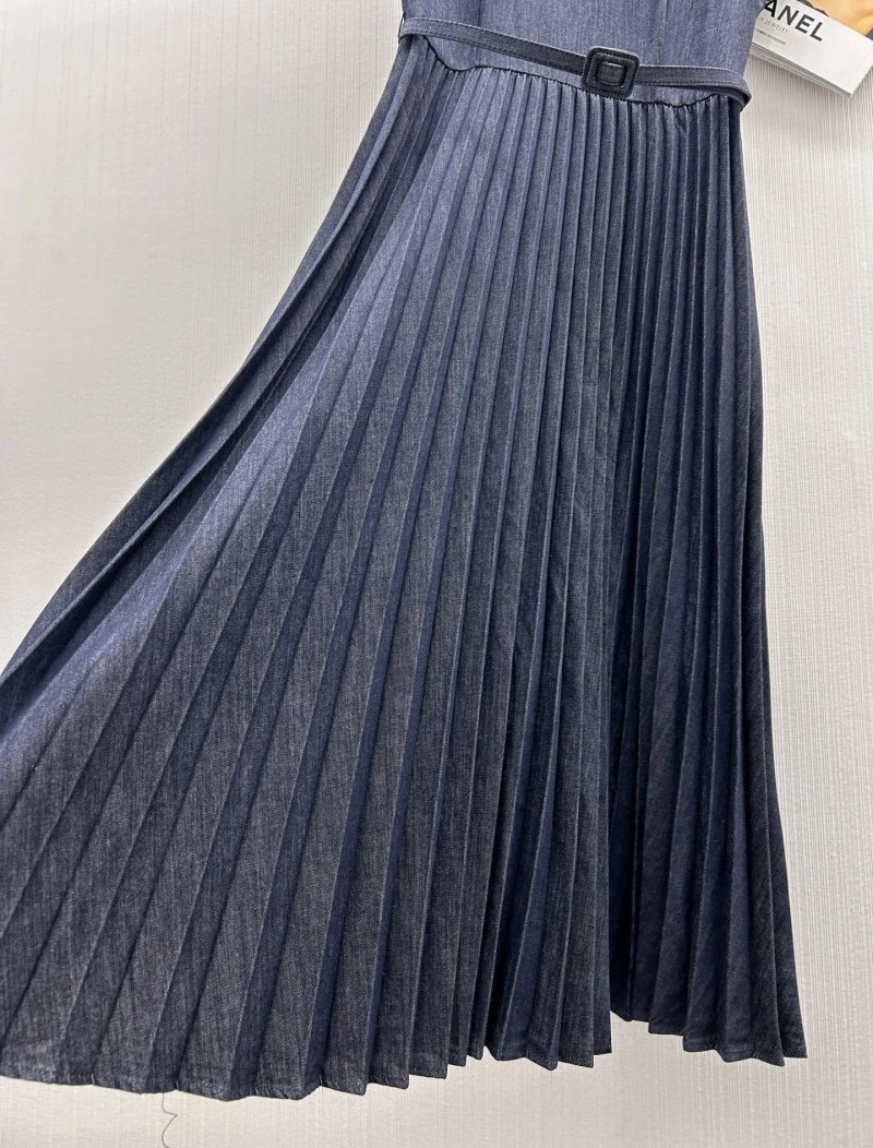 Efficient Unclassified Brand Dress 155643