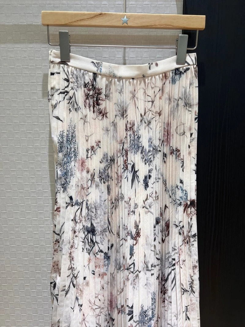 Functional Unclassified Brand Dress 148125