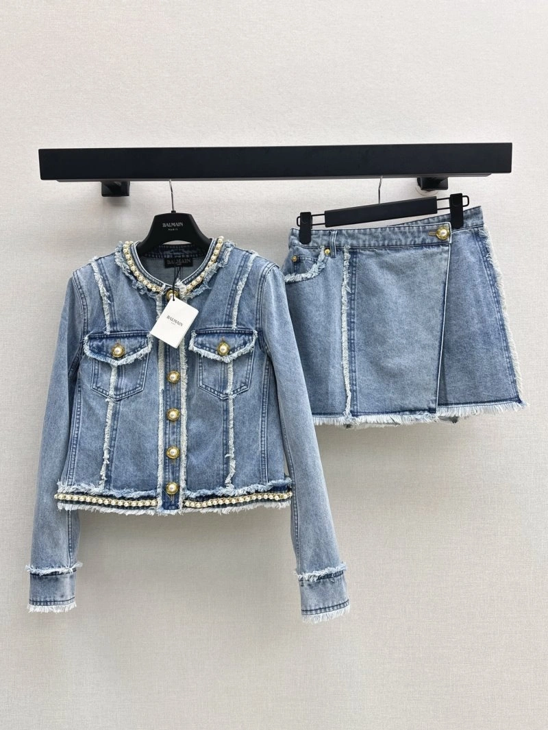 NewStyle Unclassified Brand Dress 148000