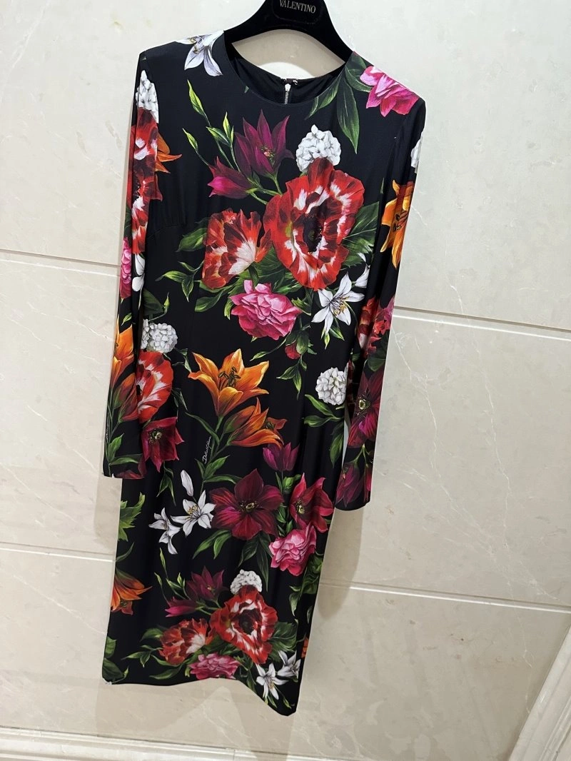 Contemporary Unclassified Brand Dress 147913
