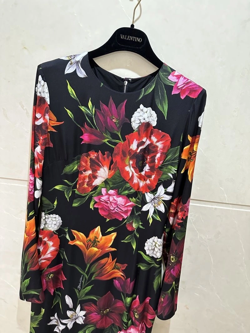 Contemporary Unclassified Brand Dress 147913
