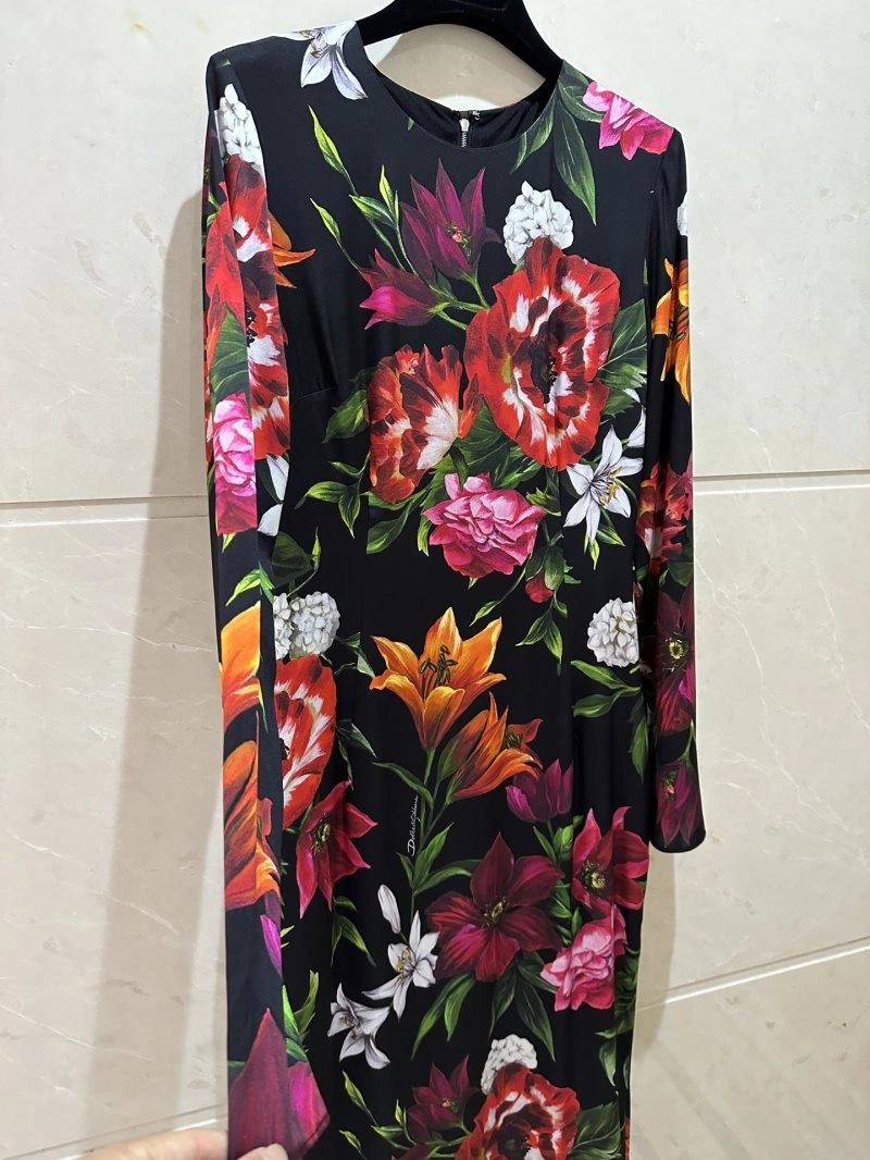 Contemporary Unclassified Brand Dress 147913